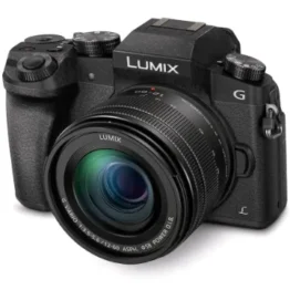 Panasonic LUMIX G DMC-G70MEG-K Systemkamera (16 Megapixel, OLED-Sucher, 7,5 cm OLED Touchscreen, 4K Foto und Video) mit Objektiv H-FS12060/F3,5-5,6/ OIS schwarz